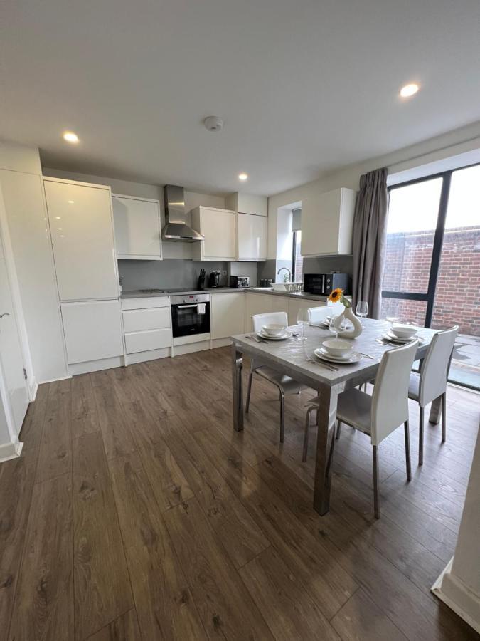 3Bed Flat 3Wc And Great Location Near Excel City Airport O2 And Canning Town Station Villa London Kültér fotó